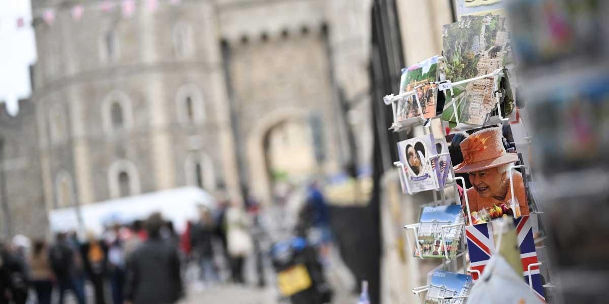 Miles de personas dan su último adiós a Isabel II en Westminster