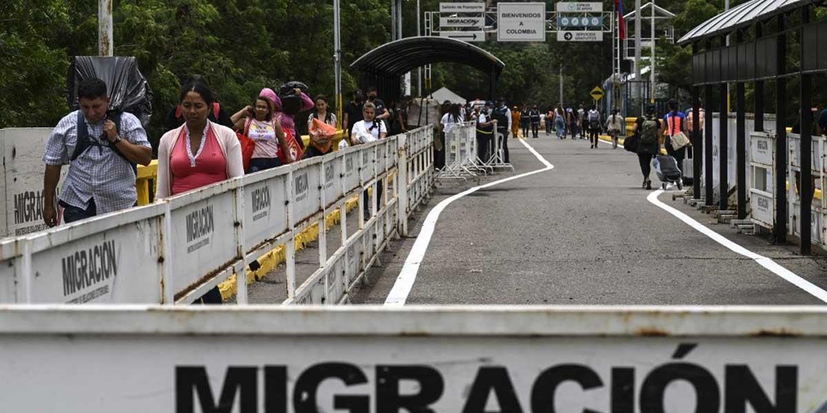 Parlamentos de Venezuela y Colombia firman un acuerdo de seguridad fronteriza