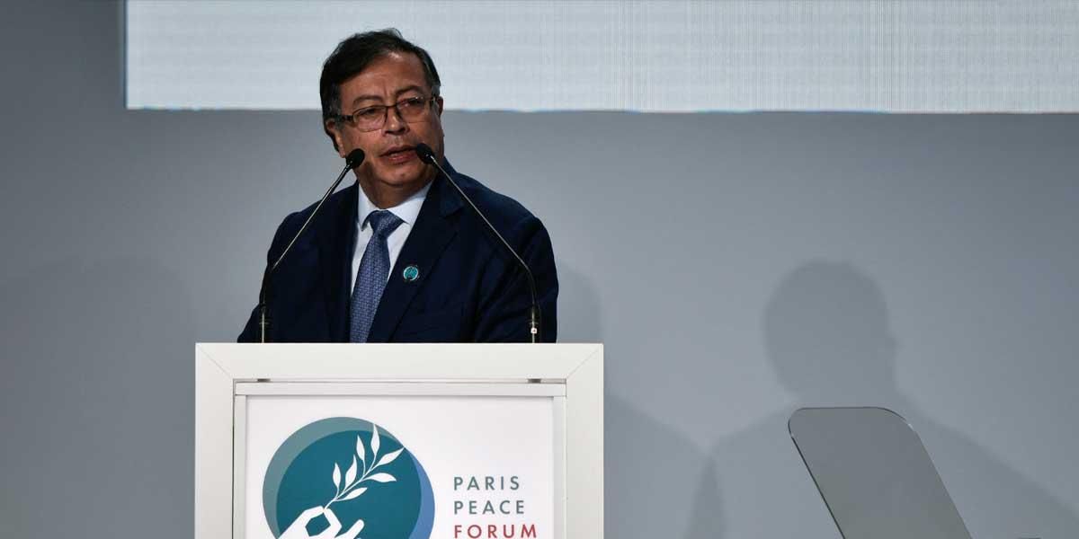 Desde Francia, Petro reprocha la política antidrogas y hace un llamado a líderes mundiales para que se haga un cambio