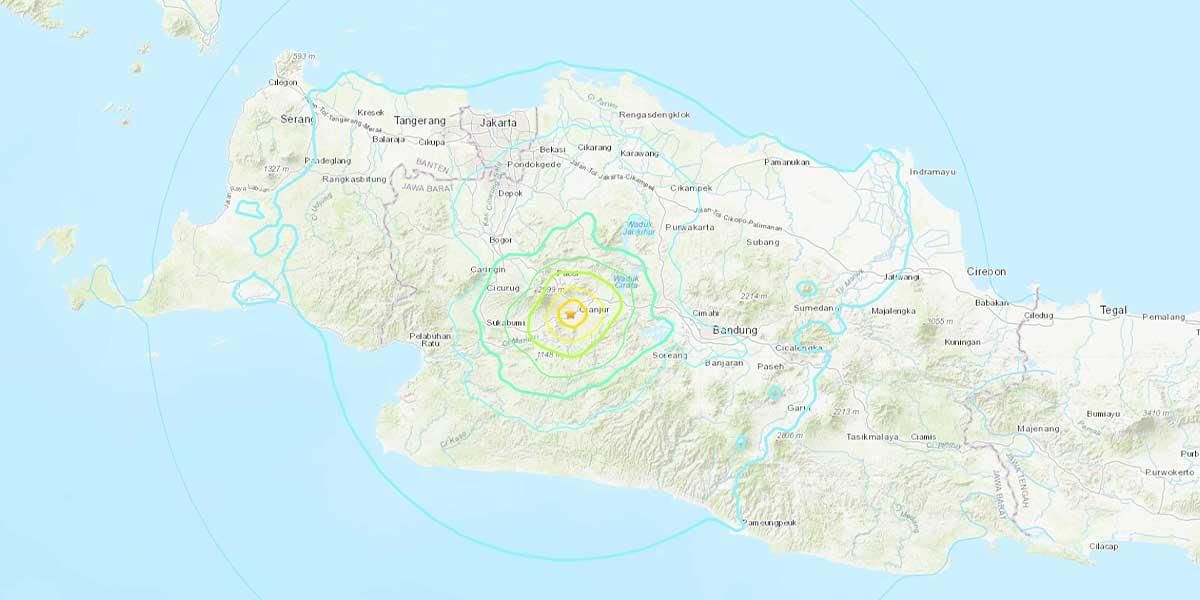 Temblor en Indonesia deja 55 muertos y cerca de 700 heridos