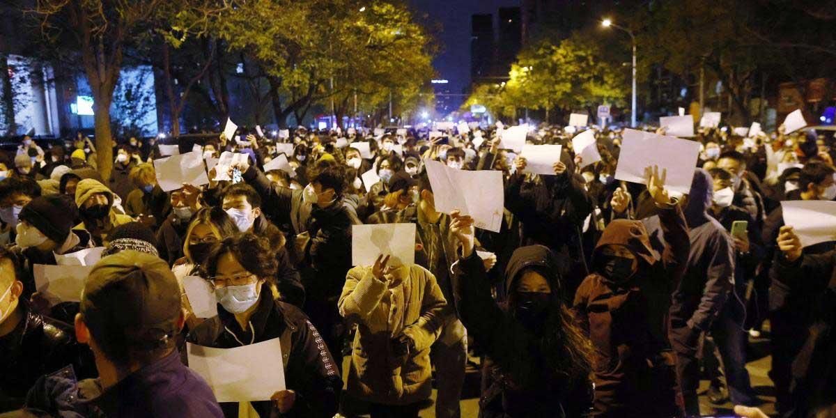 Oleada de protestas en China por política “cero covid”, Gobierno levantó algunas restricciones