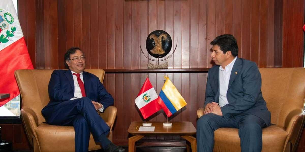 Cancillería de Perú expresa su “malestar” por declaraciones de Petro