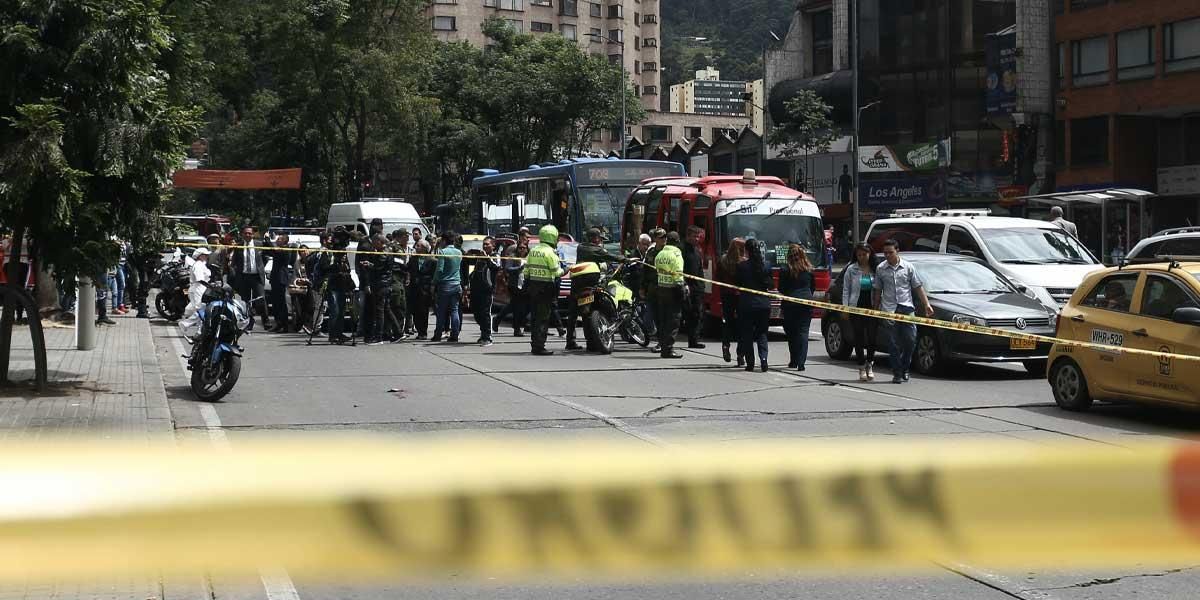 Víctima de atraco en Medellín causó accidente múltiple tras perseguir a los delincuentes