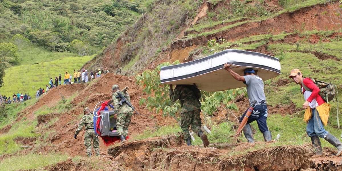 Derrumbe en Rosas, Cauca tiene incomunicado el sur de Colombia: 150 familias damnificadas