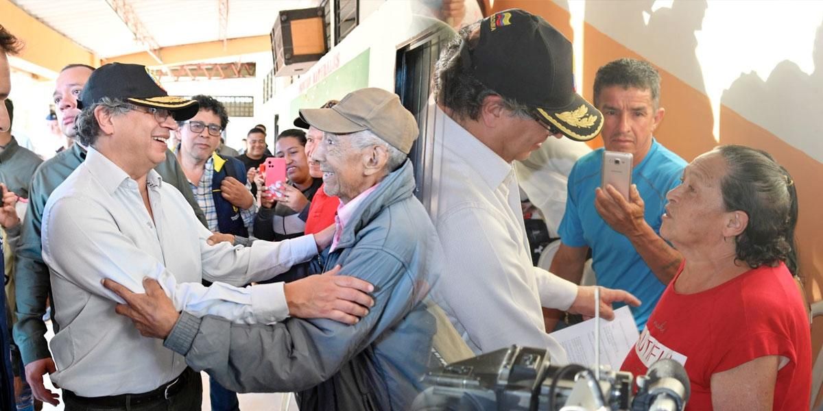 Los nuevos corredores viales anunciados por el presidente Petro tras emergencia en Rosas, Cauca