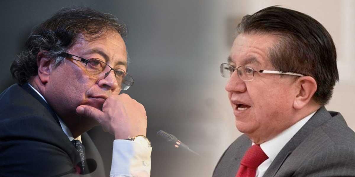 Duro cruce de trinos entre el presidente Petro y el exminsalud Fernando Ruiz por reforma a la salud