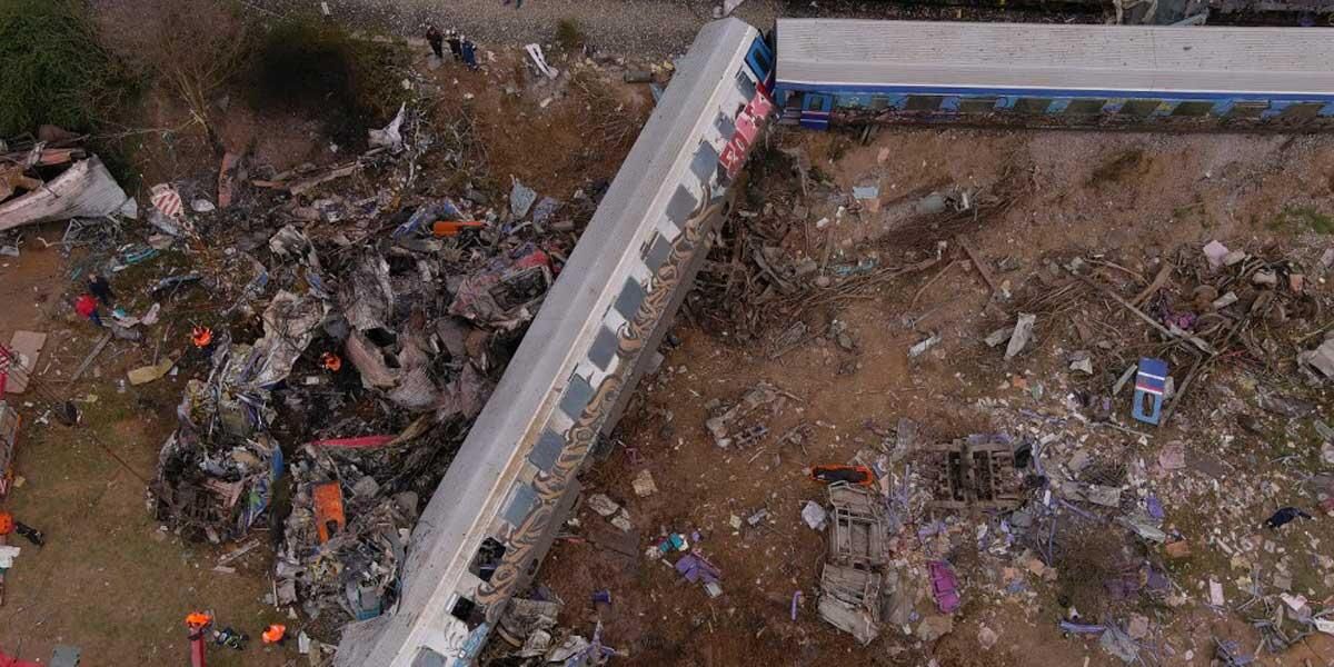 Cerca de 40 muertos y centenares de heridos deja fatal accidente de tren en Grecia, el peor en su historia