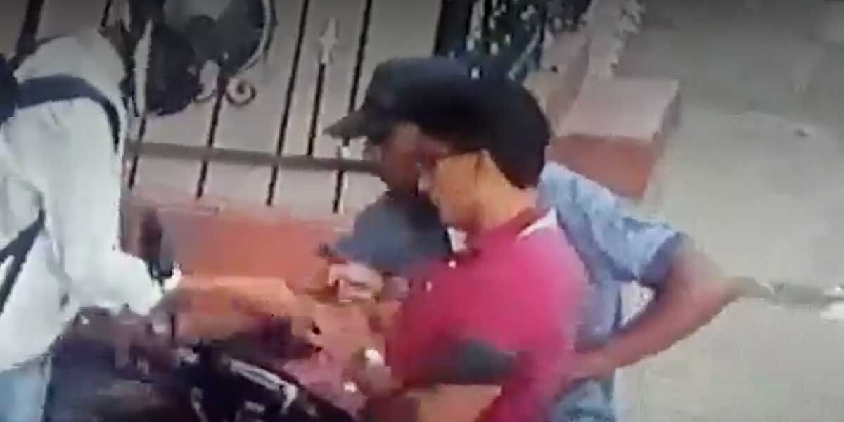 Video | En Medellín robaron a un hombre dos veces en 40 segundos