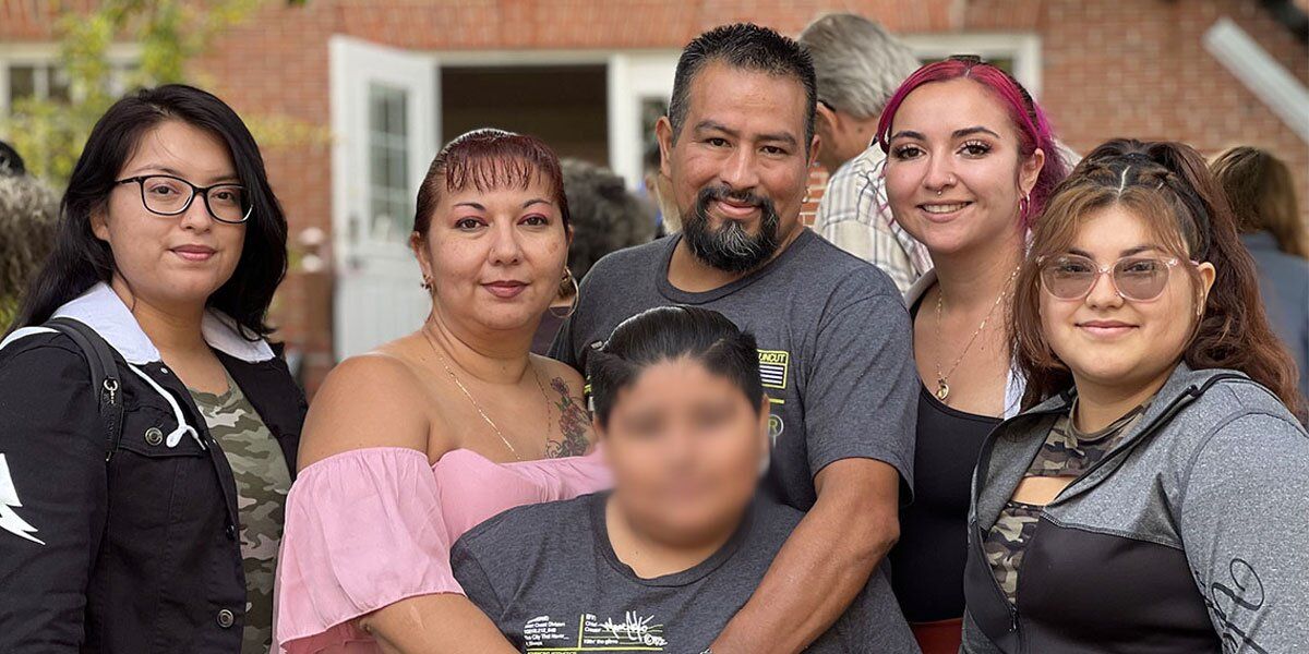 Agónica historia de un papá deportado “por error”: 16 años después logró la residencia en EE. UU.
