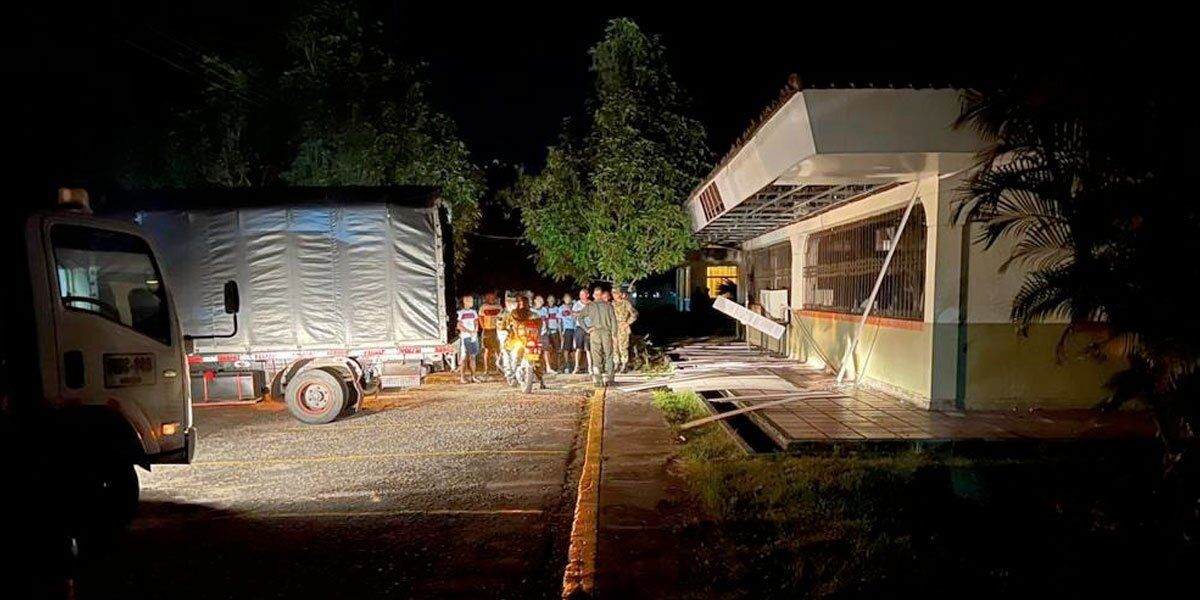 Reportan atentado contra cantón militar en Saravena, Arauca: un oficial resultó herido
