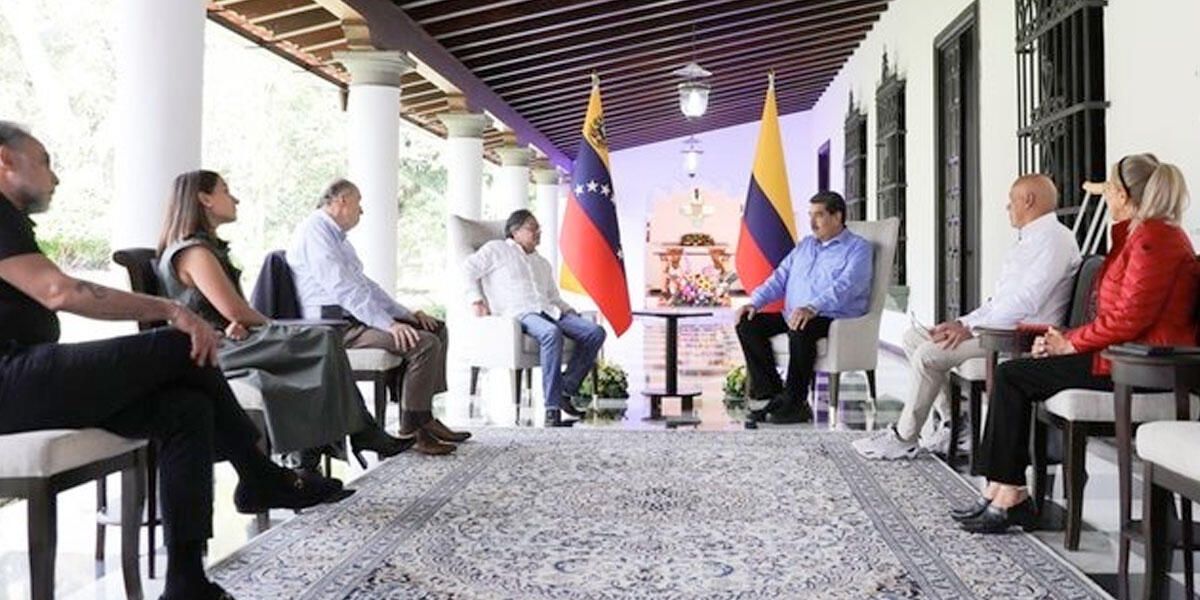 Petro y Maduro sostienen reunión de trabajo en Caracas