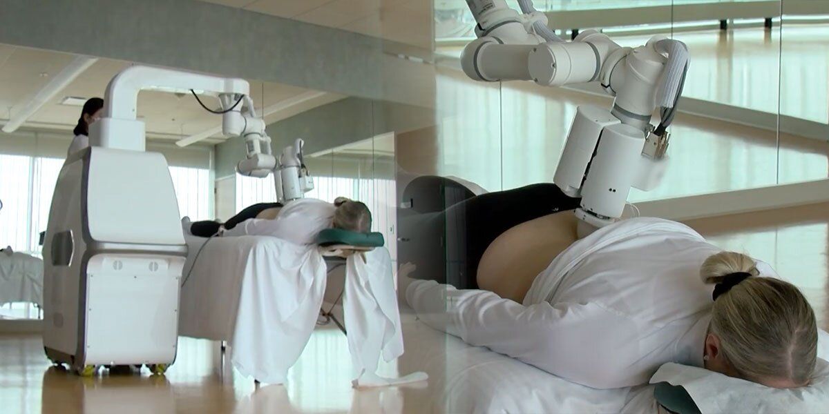 ‘EMMA’ el robot con inteligencia artificial que hace masajes con una técnica china