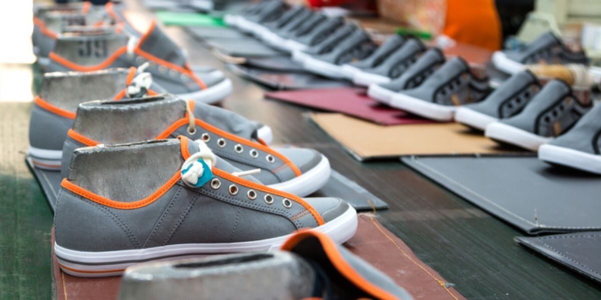 Fabricante de zapatos para varias grandes marcas despedirá a 6.000 empleados