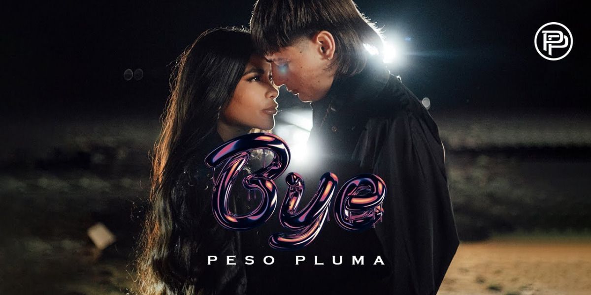 El apasionado beso de Peso Pluma y Dania Méndez en su nuevo sencillo "Bye"