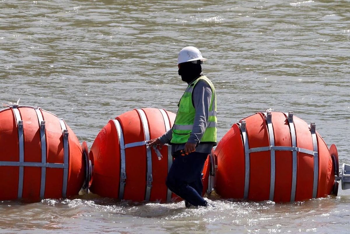EE. UU demanda a Texas por poner boyas en el Río Grande para frenar a migrantes
