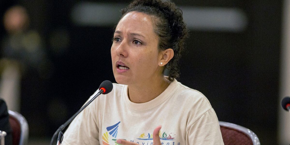 Isabel Zuleta se niega a reducir su salario y se compara con futbolostas