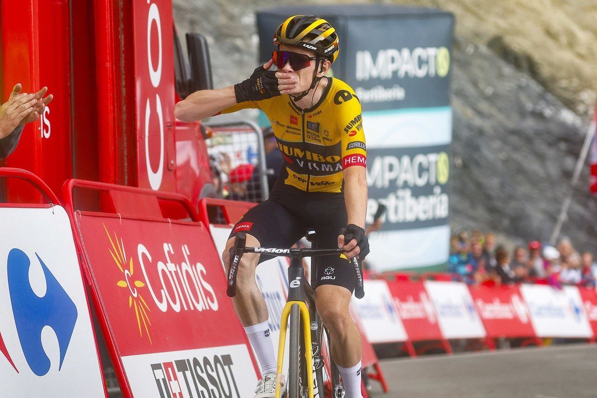 Vuelta a España: Jonas Vingegaard se impone en el Tourmalet y Kuss continúa con el maillot rojo
