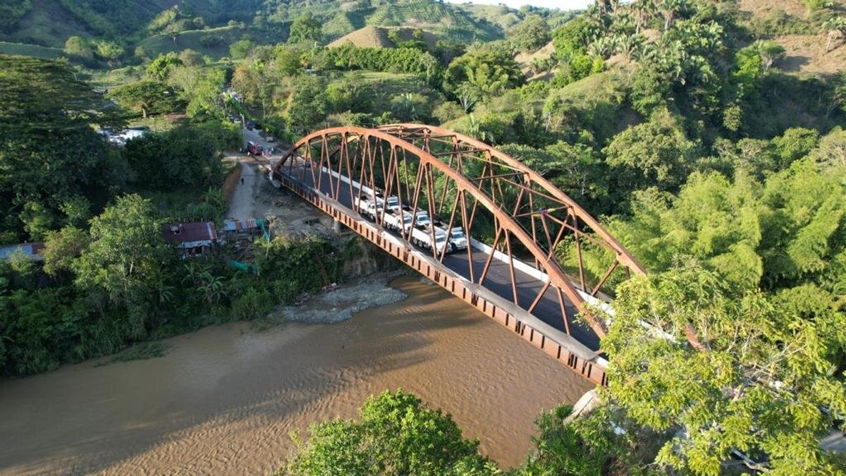 Hoy entregan el puente El Alambrado, que restablece la movilidad entre Quindío y Valle del Cauca
