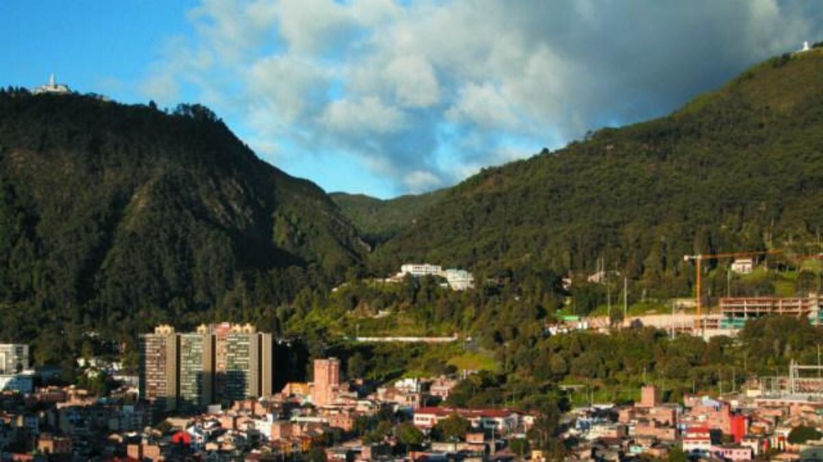 Encuentran a empresario desaparecido en los cerros de Bogotá tras intensa operación