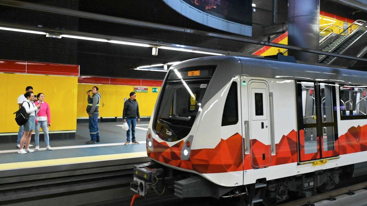 Quito inaugura su metro, luego de 10 años de espera: es subterráneo y así opera