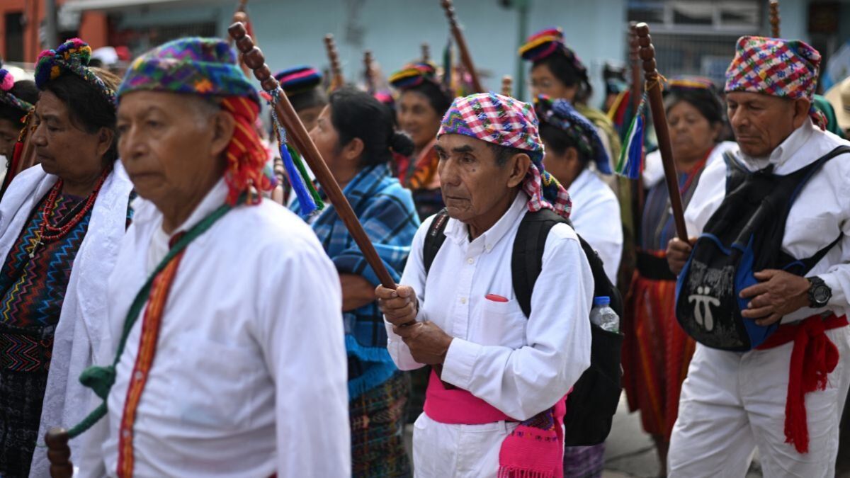 Exhuman en Colombia 46 cuerpos que pueden ser de indígenas víctimas del conflicto armado