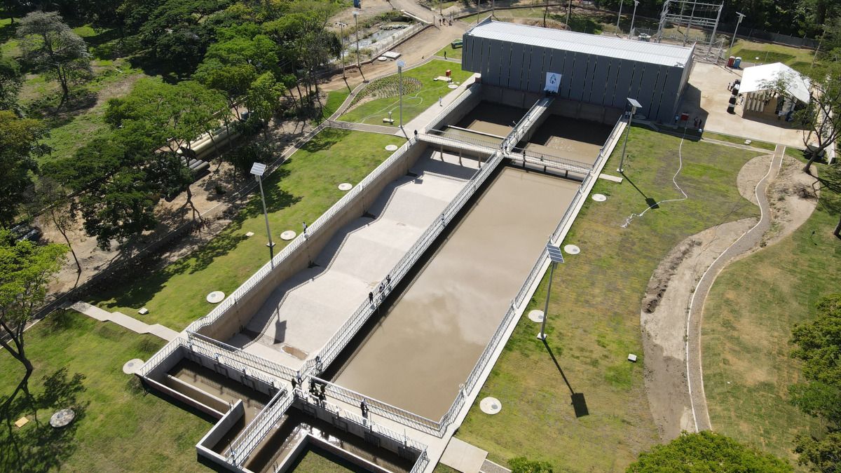 Gobernación de Santander y planta de agua