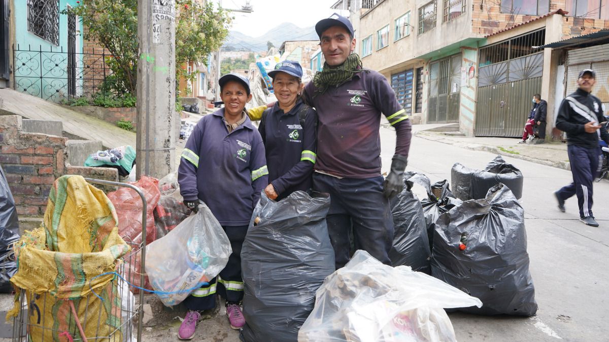 ampaña navideña busca hacer feliz a más de 1.100 recicladores de oficio en Bogotá