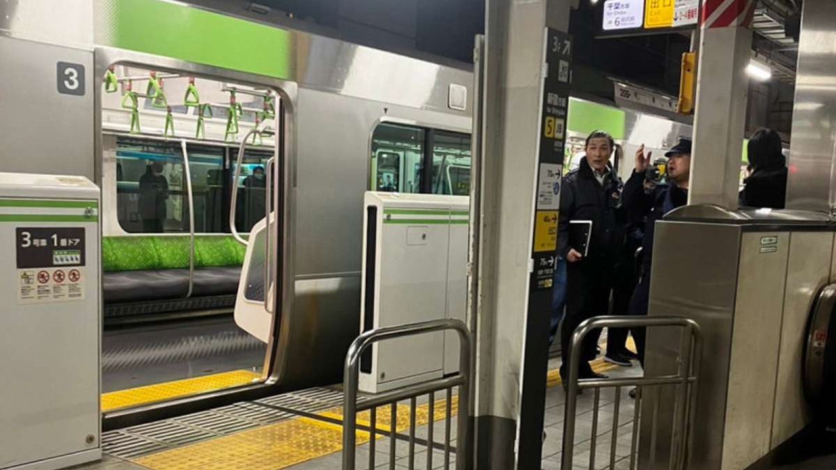 Video | Mujer atacó con cuchillo a pasajeros de un tren en Japón y dejó cuatro heridos
