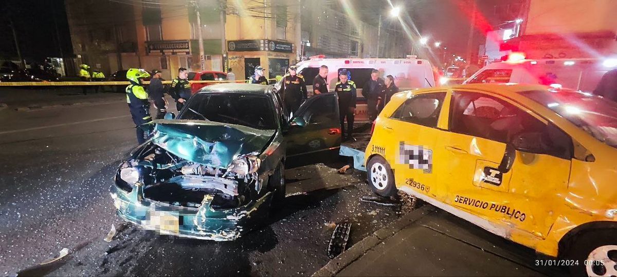 Asesinan a dos personas tras una persecución en Engativá: su carro chocó contra un taxi