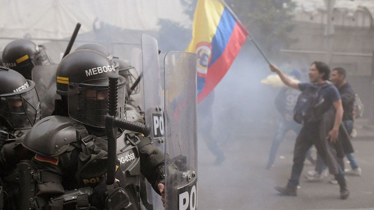 El asedio a la Corte Suprema de Justicia aumenta la agitación política en Colombia