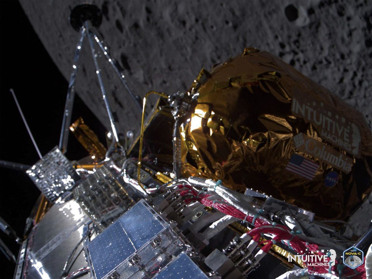 NASA confirma alunizaje exitoso del módulo Odiseo