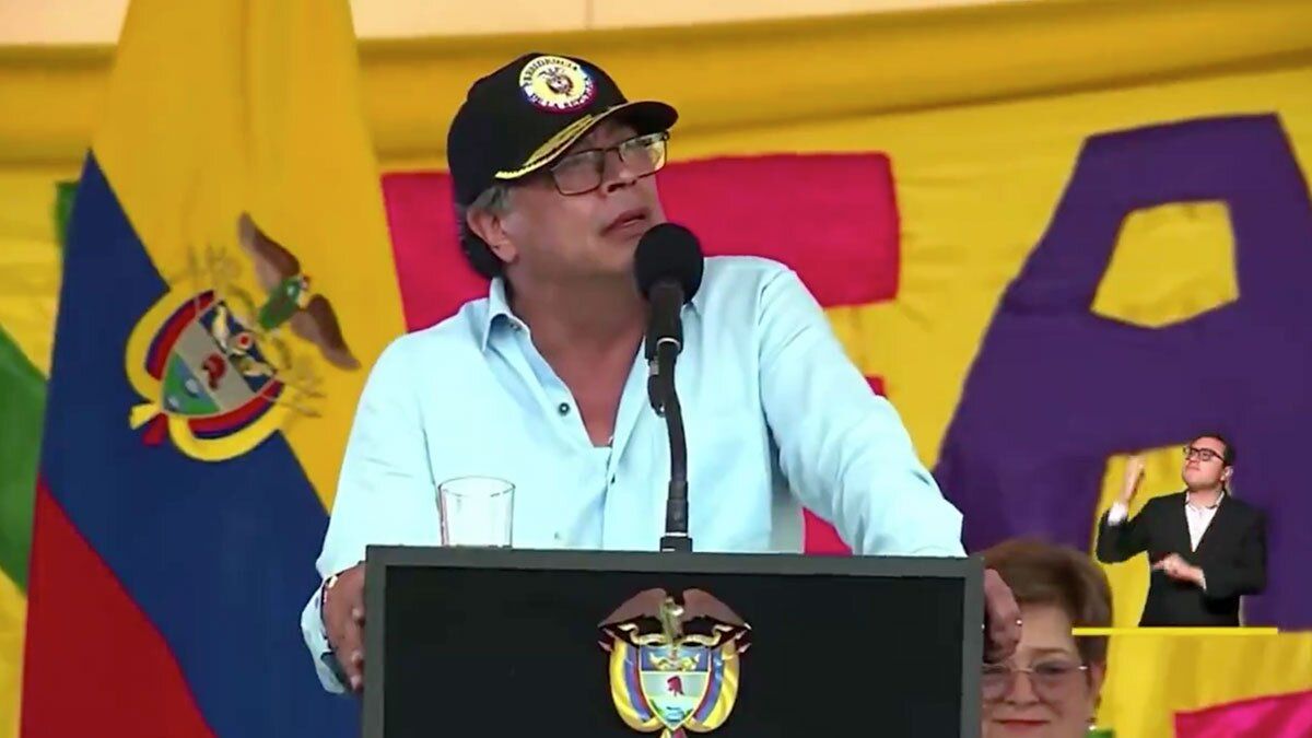Petro: “La paz política en Venezuela puede ser también la paz armada en Colombia”