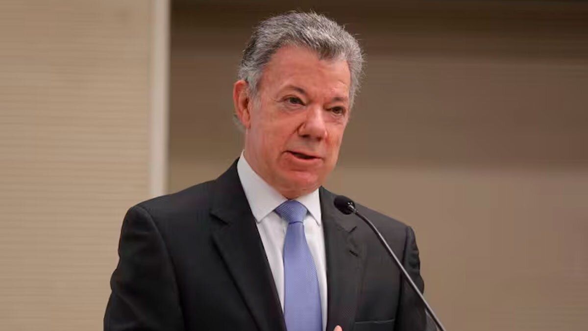 Juan Manuel Santos rechaza propuesta de asamblea constituyente de Gustavo Petro