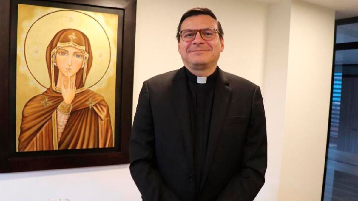 Monseñor Alejandro Díaz García: Hay que concertar la posibilidad de una constituyente
