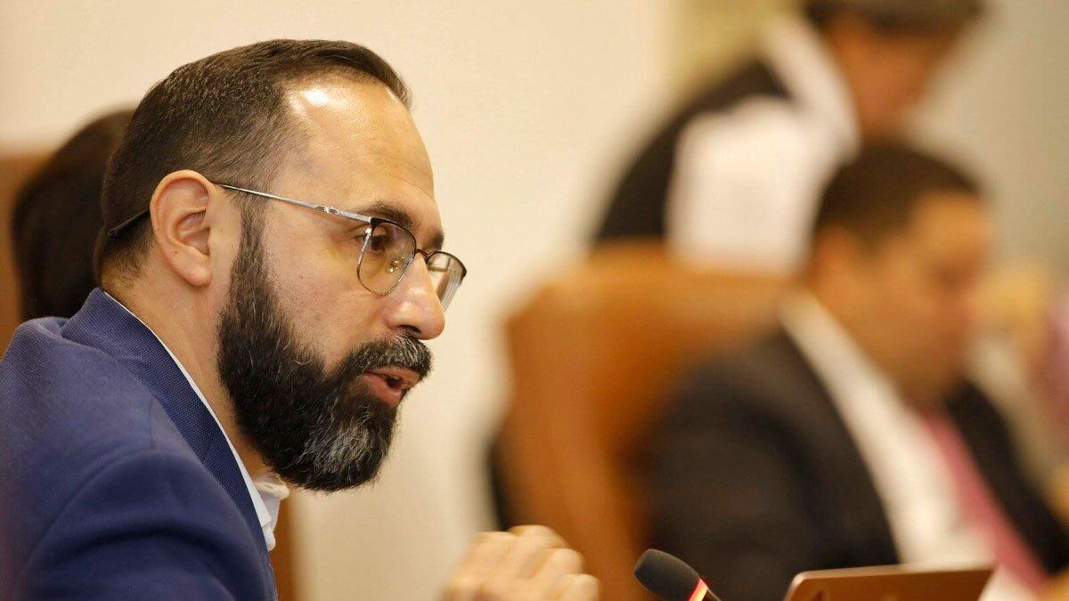 Procuraduría investiga al ministro de Minas por no nombrar comisionados de Creg
