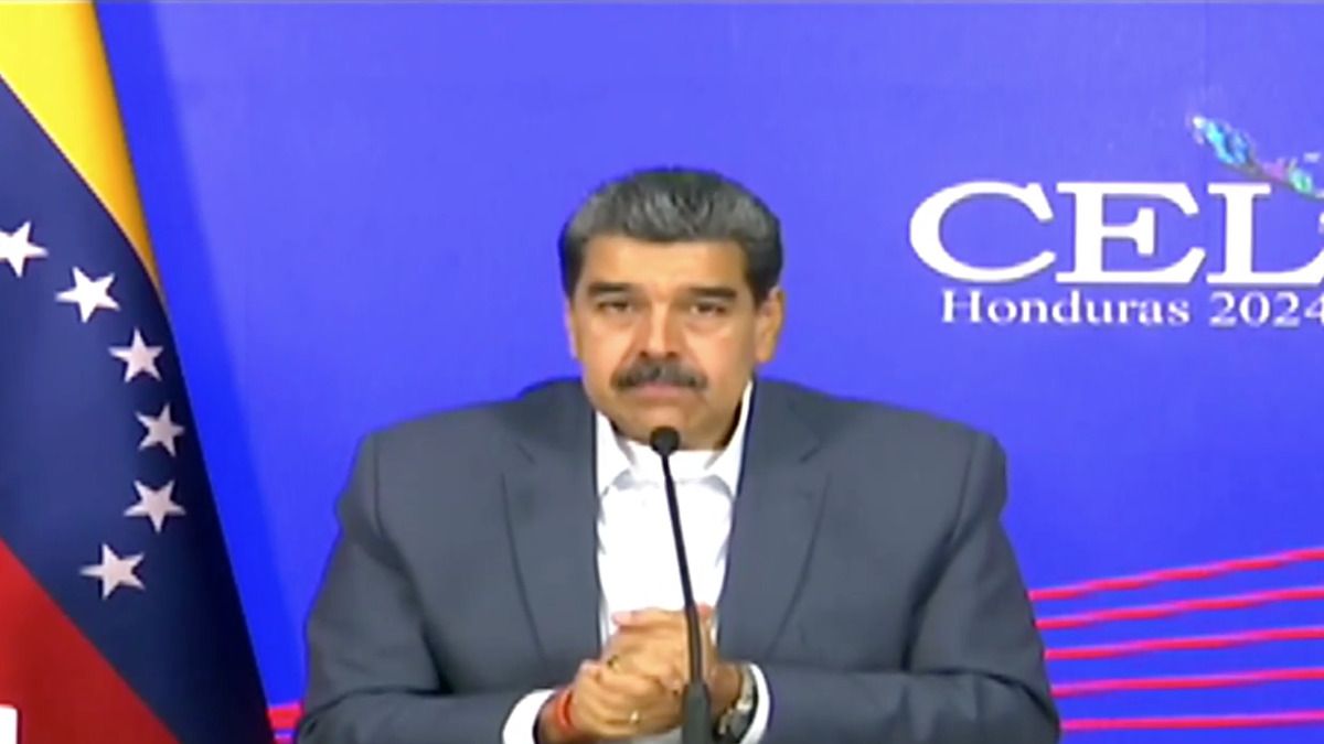 Maduro anuncia el cierre de la Embajada y consulados de Venezuela en Ecuador