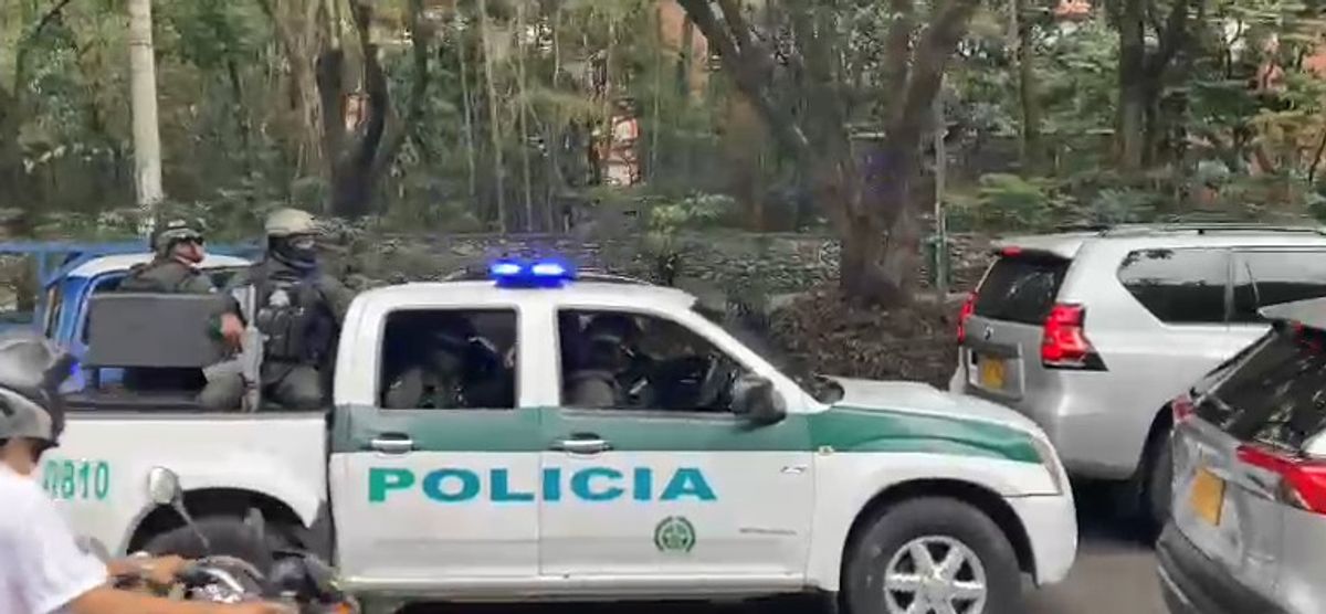 Asesinan médico en clínica de Medellín: presunto atacante prendió fuego al lugar