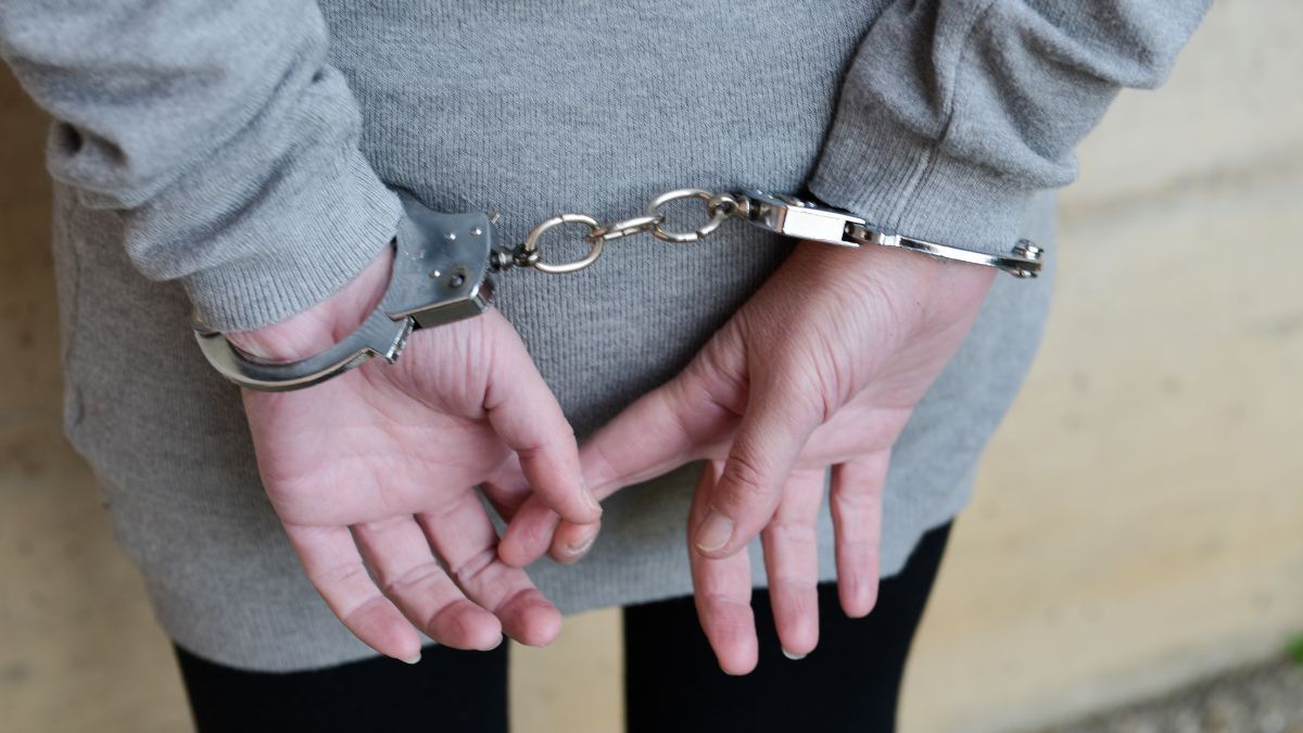 Esposa habría cometido atroz crimen contra su esposo con la complicidad de su suegra