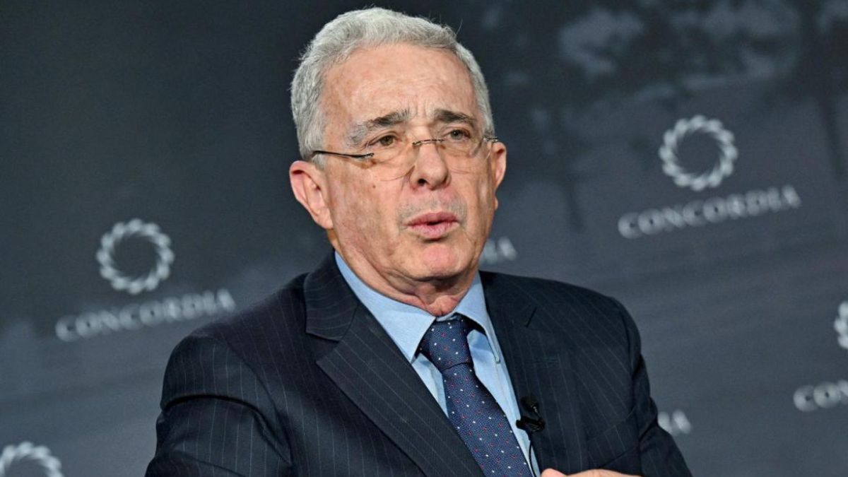 alvaro-uribe-tribunal-ordena-la-libertad-del-expresidente